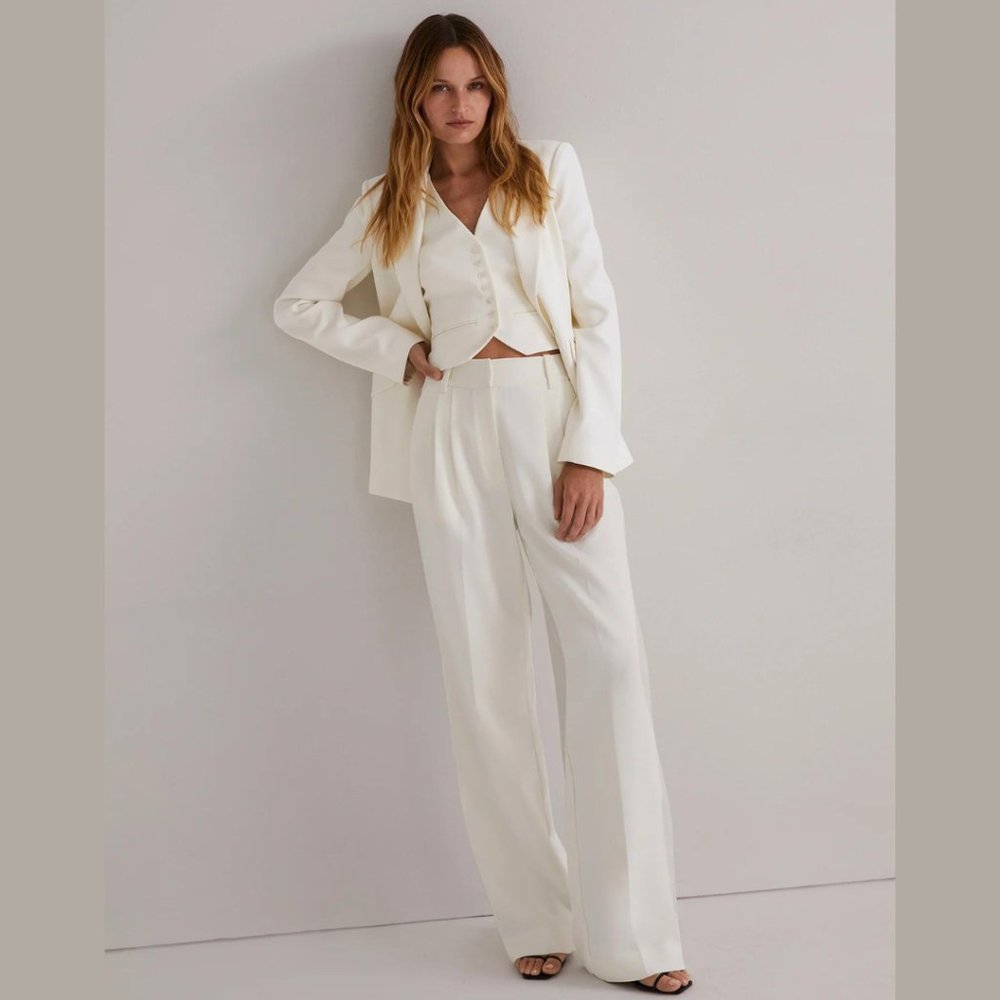 Favorite Daughter The Favorite Pant in Ivory - Picture 4 of 15